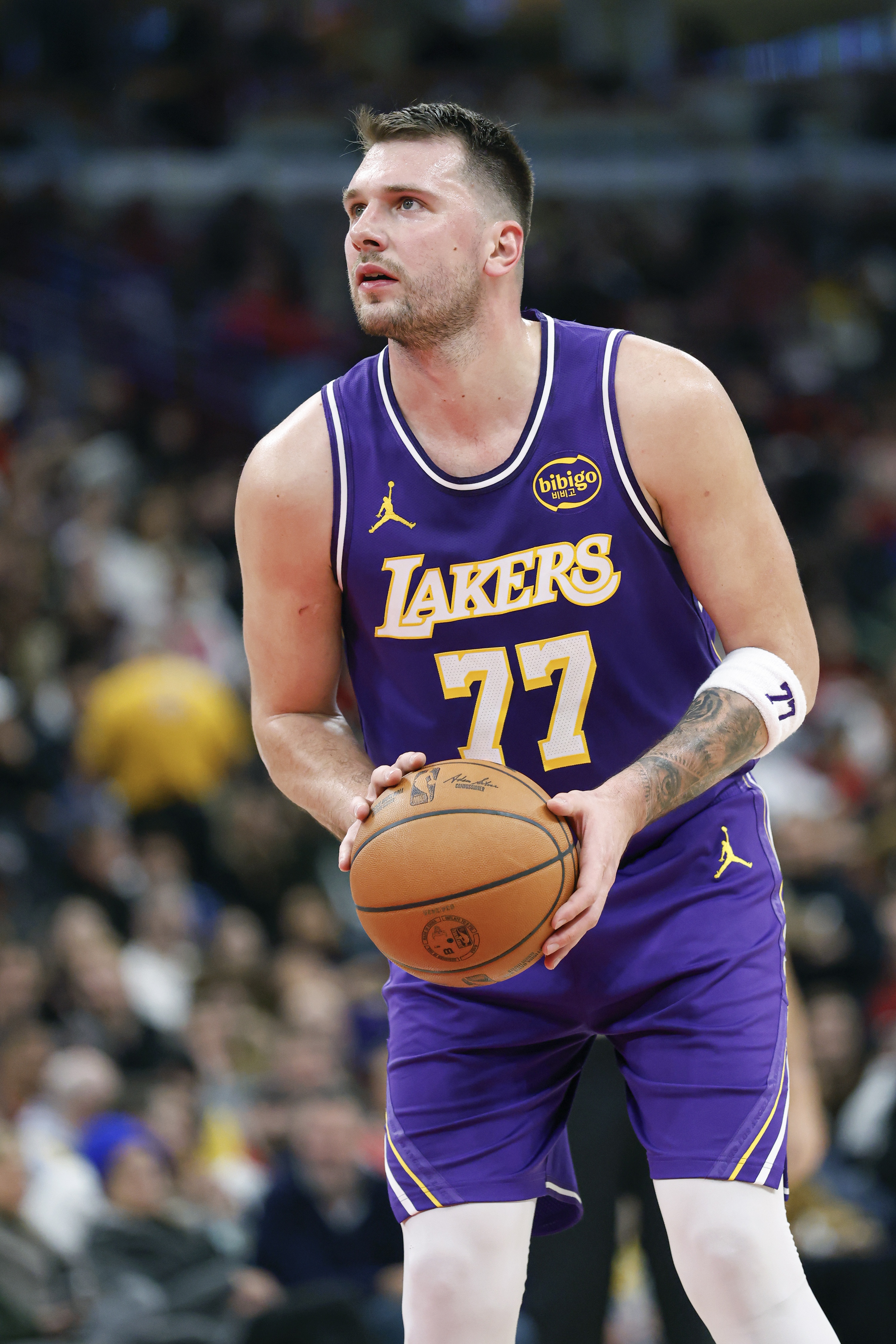 KAIYUN SPORTS-东契奇在湖人生涯砍4次45+两双 追平奥尼尔&amp;并列队史第一多